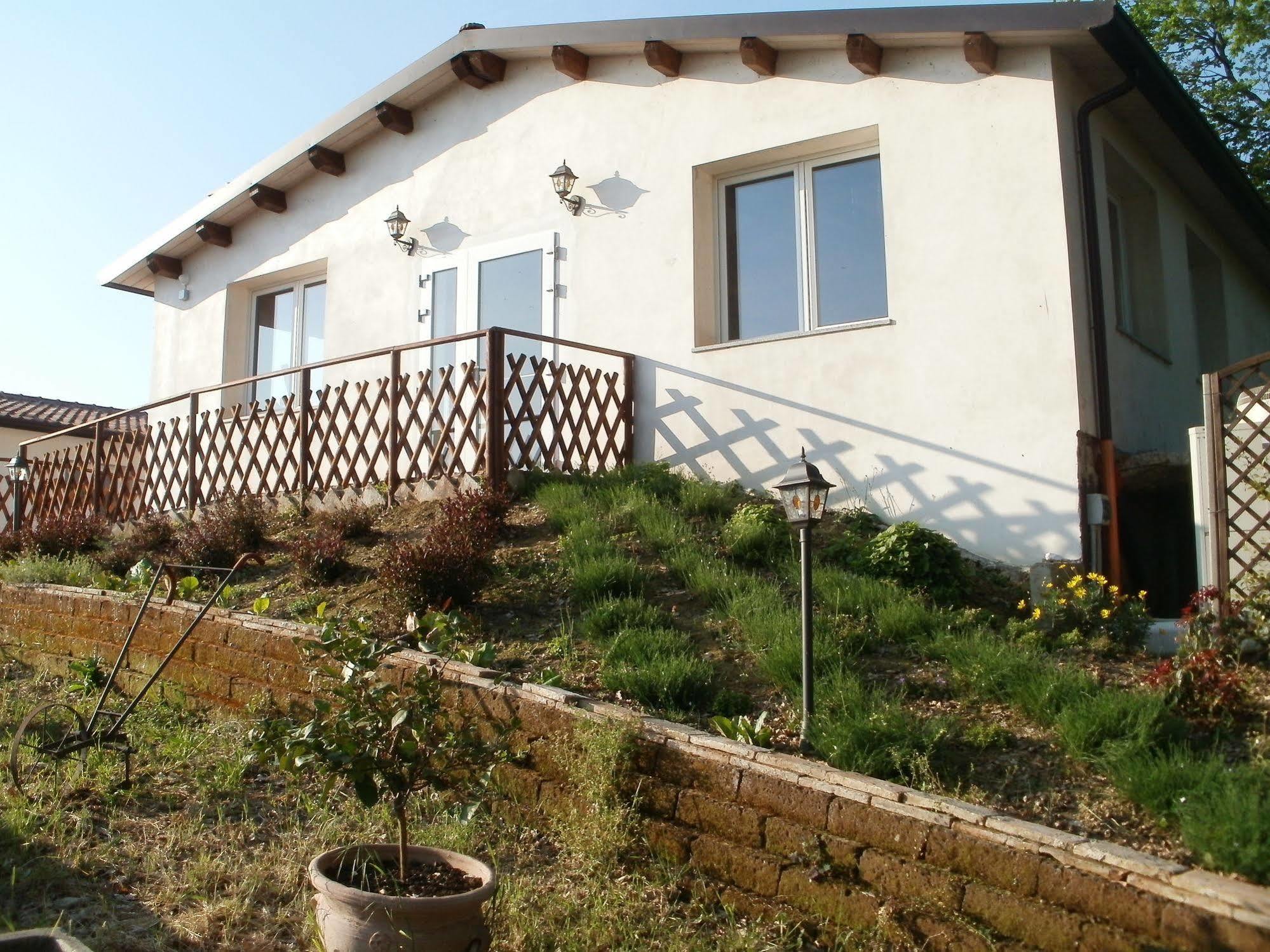 Agriturismo La Gironda Кастрокаро Терме Екстериор снимка