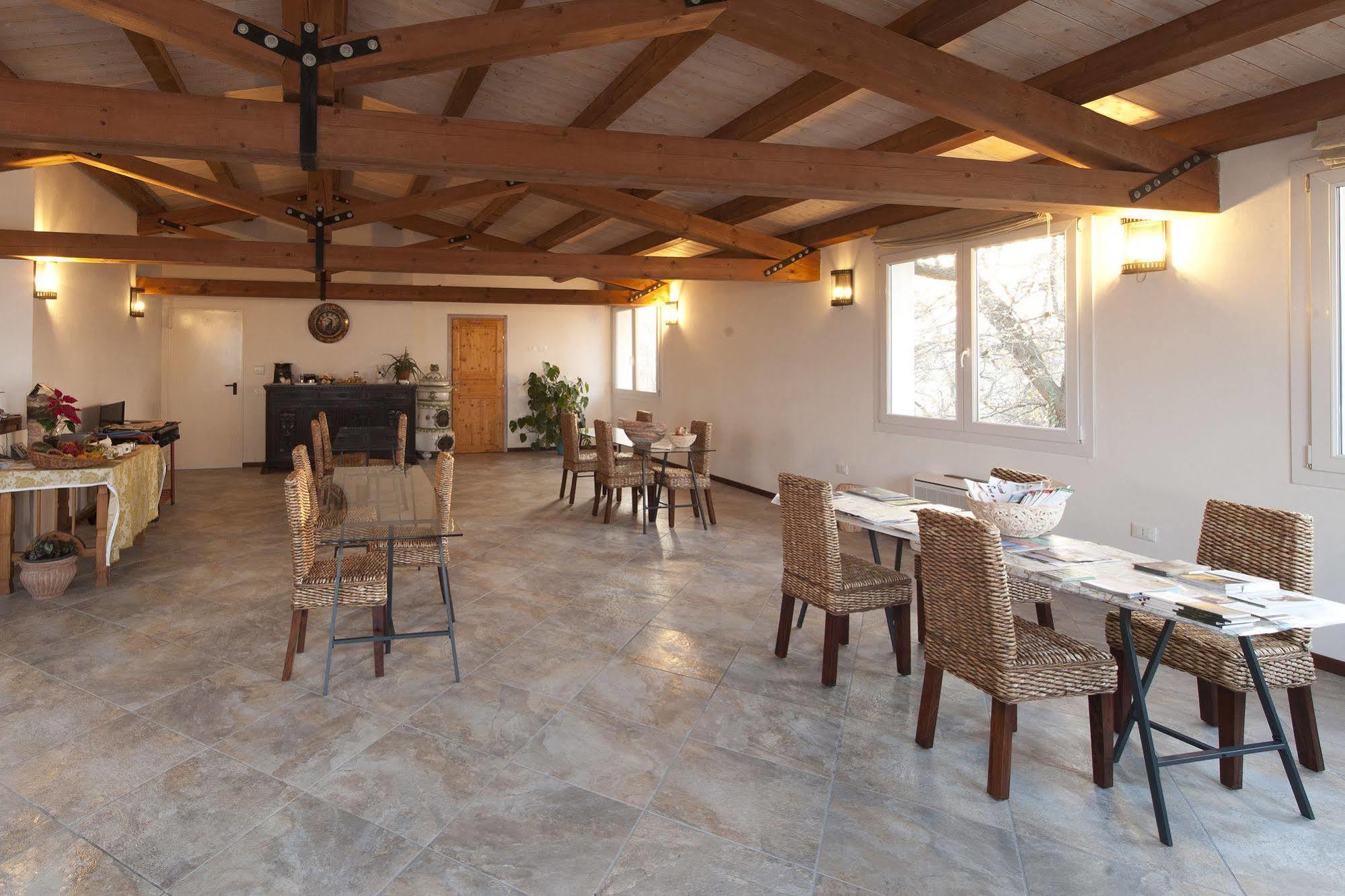 Agriturismo La Gironda Кастрокаро Терме Екстериор снимка