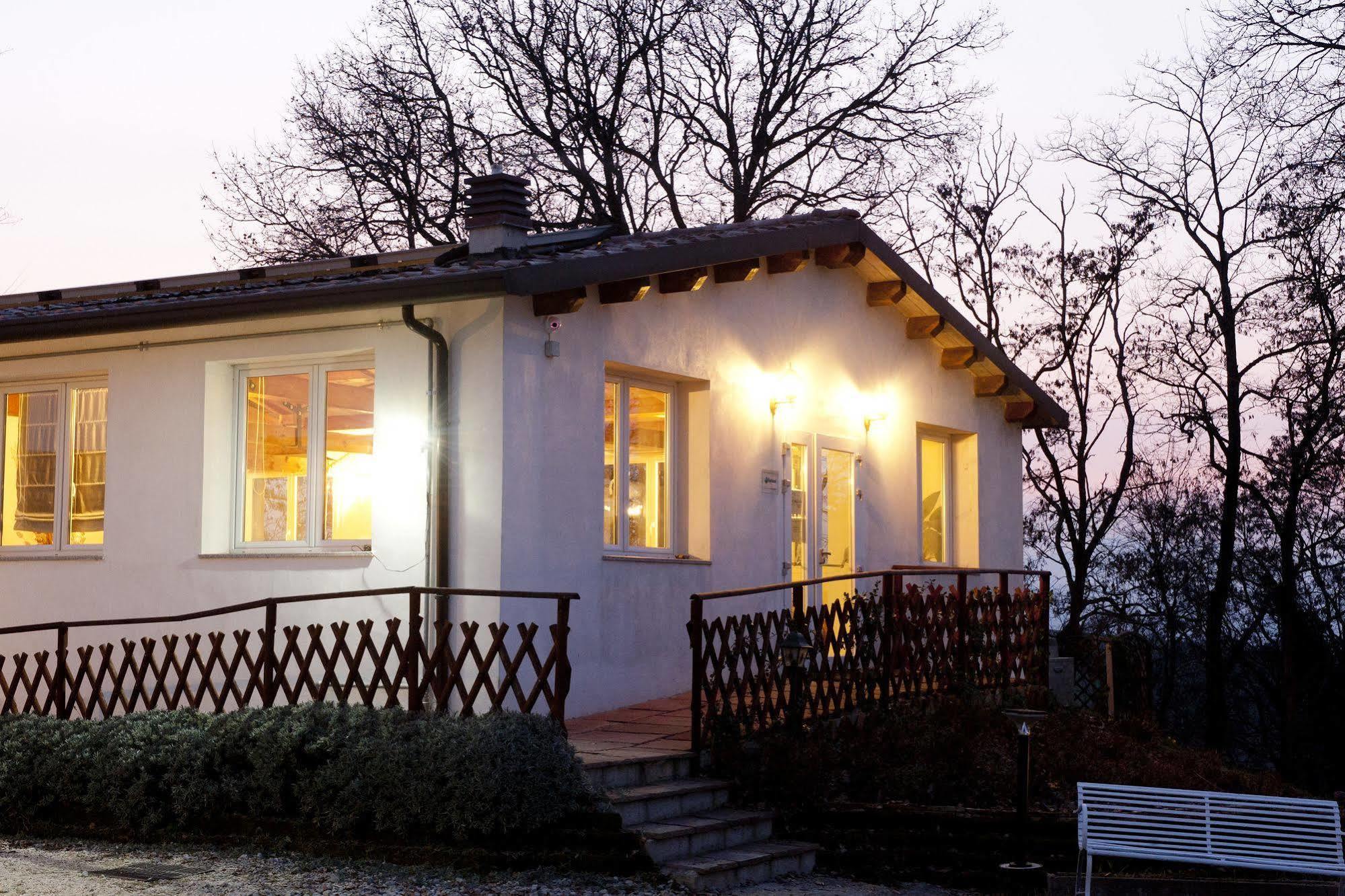 Agriturismo La Gironda Кастрокаро Терме Екстериор снимка
